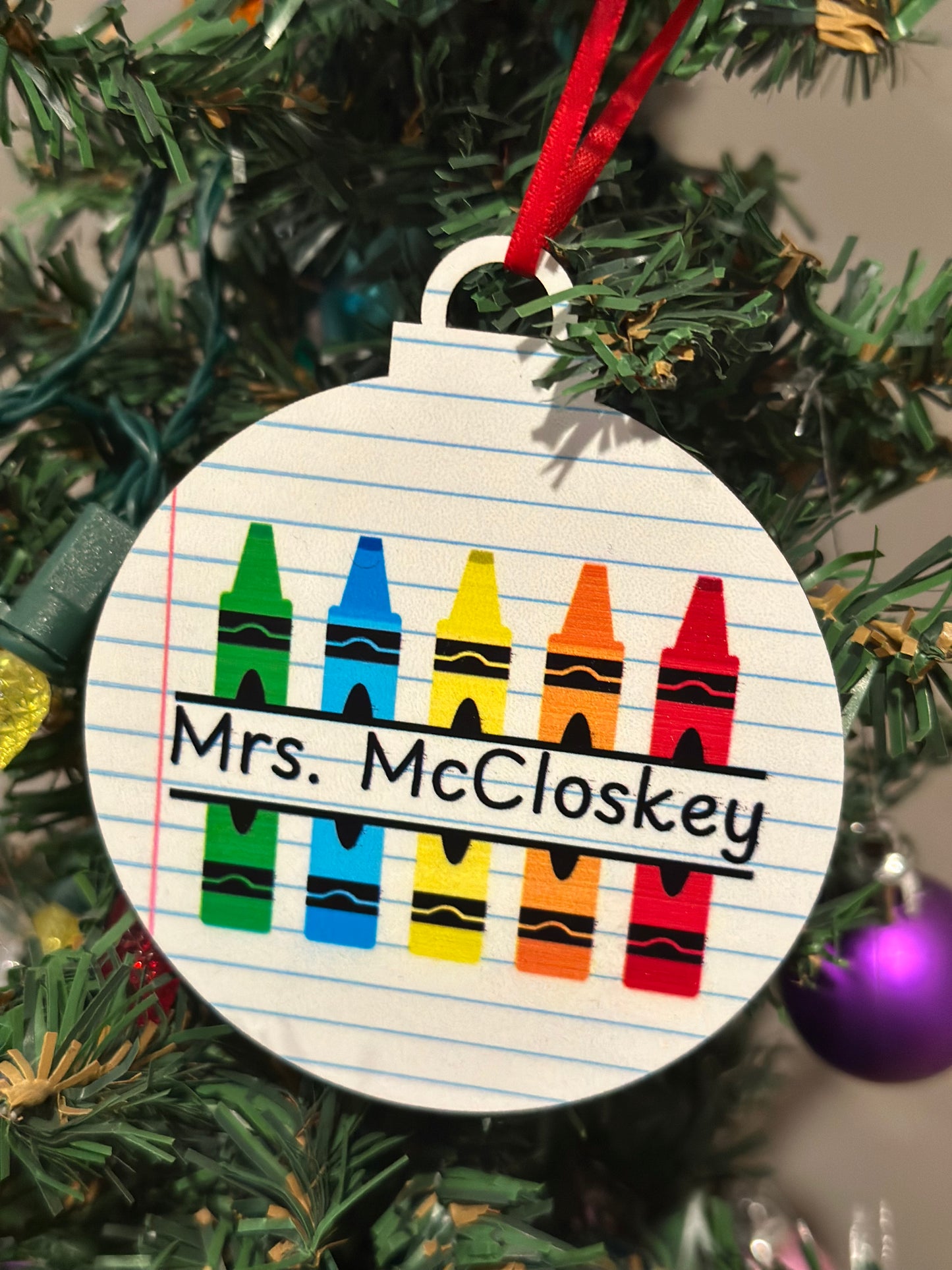 Personalized Teacher Ornament – Christmas Edition Celebrate the spirit of teaching with a touch of holiday cheer!